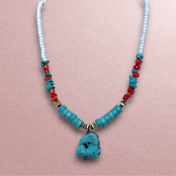 Turquoise and coral natural stones necklace - Picture 1 of 7